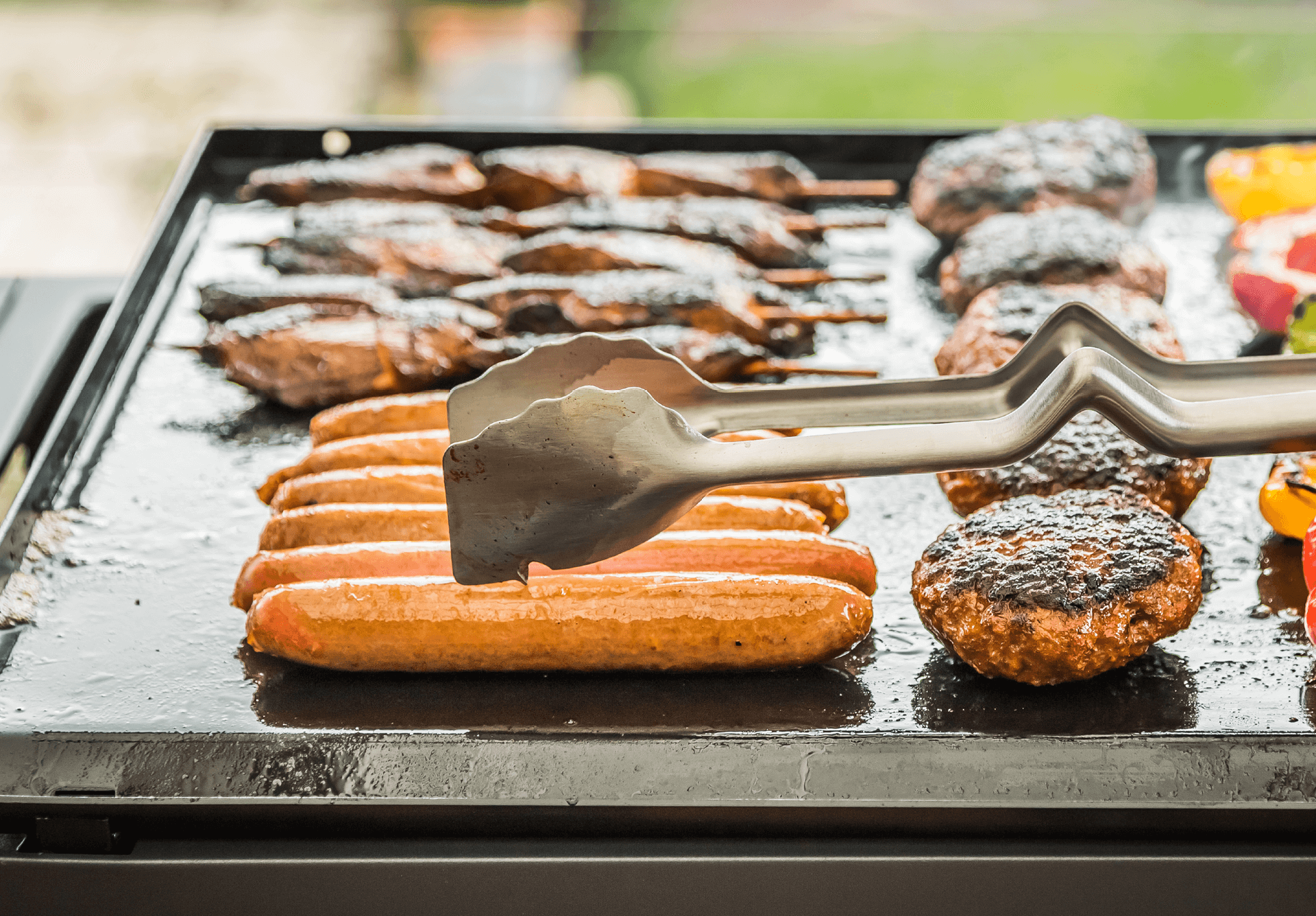 Dreamfarm-BBQ-Clongs-lifestyle-1.png